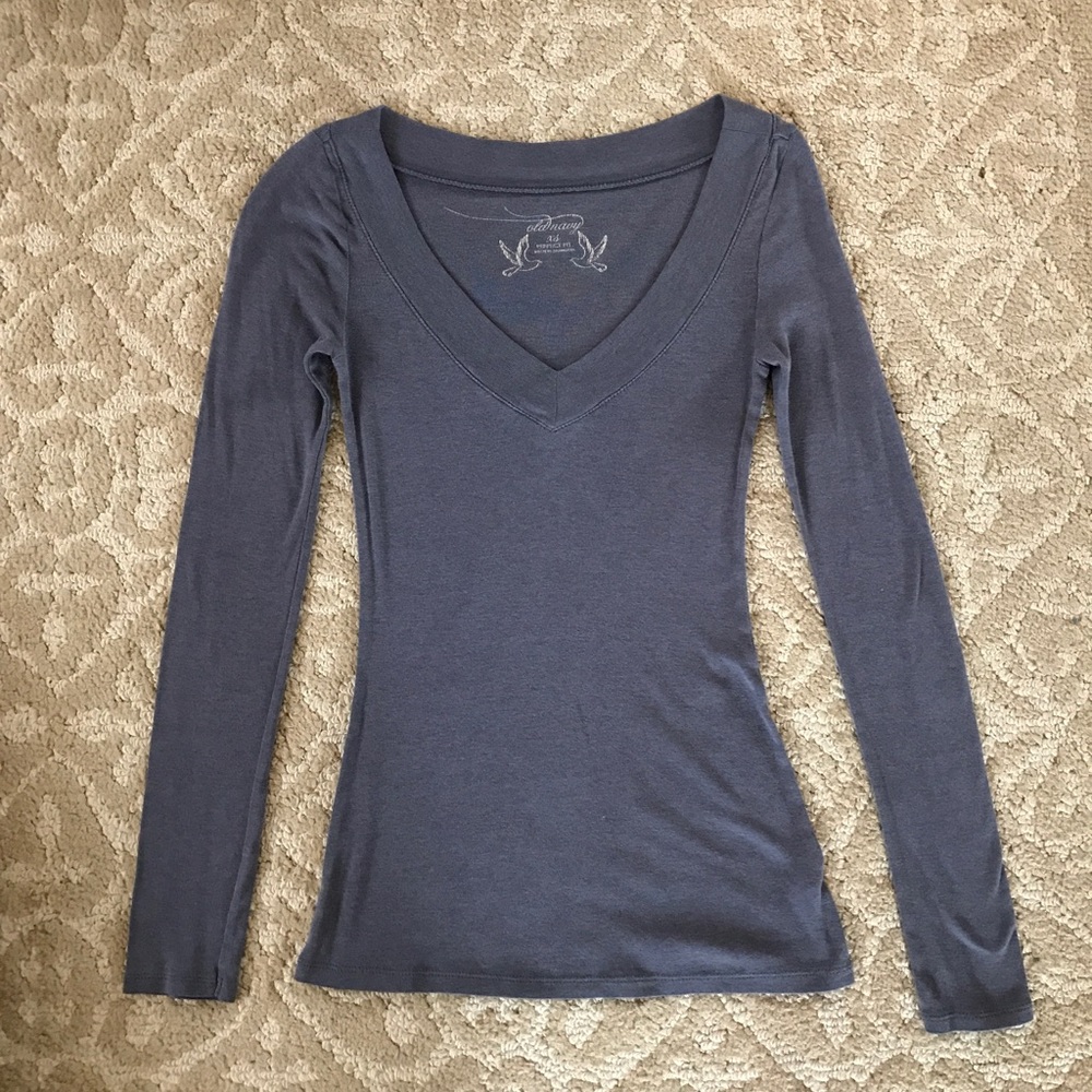 Long Sleeve Fitted Shirt! ❤️